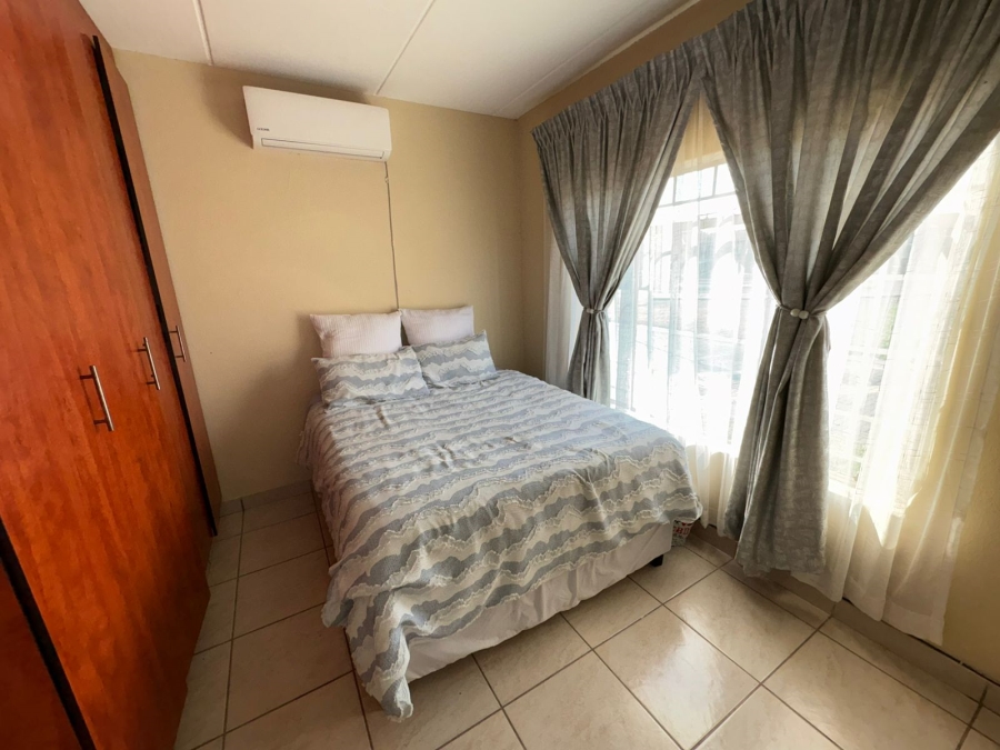 2 Bedroom Property for Sale in Waterval East North West